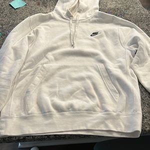 White Nike Hoodie‼️‼️